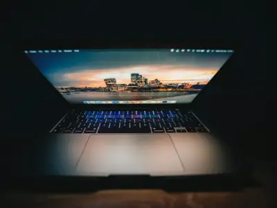 لپ‌تاپ ایسوس Core i7 نسل ۱۱